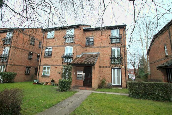 2 Bedroom Flat To Rent In Merrivale Mews, Tavistock Road, West Drayton, UB7