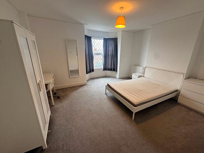 6 Bedroom Terraced House To Rent In Francis Avenue, Southsea, Portsmouth, PO4