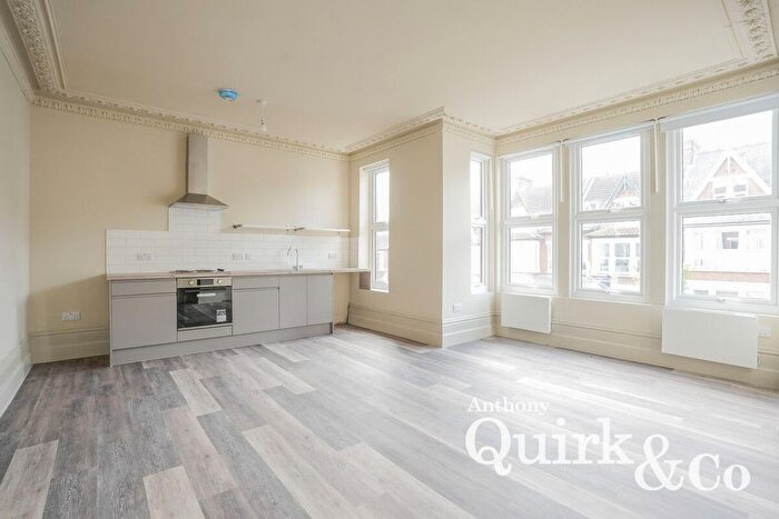 1 Bedroom Flat To Rent In York Road, Southend-On-Sea, SS1
