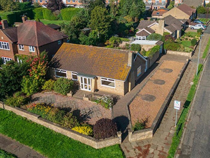 3 Bedroom Bungalow For Sale In Northampton Road, Kettering, NN15