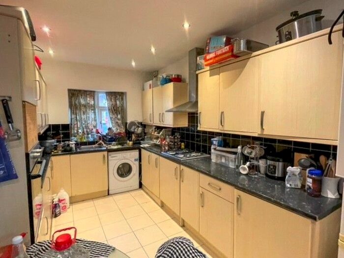 4 Bedroom Detached House To Rent In Christchurch Road, Norwich, NR2