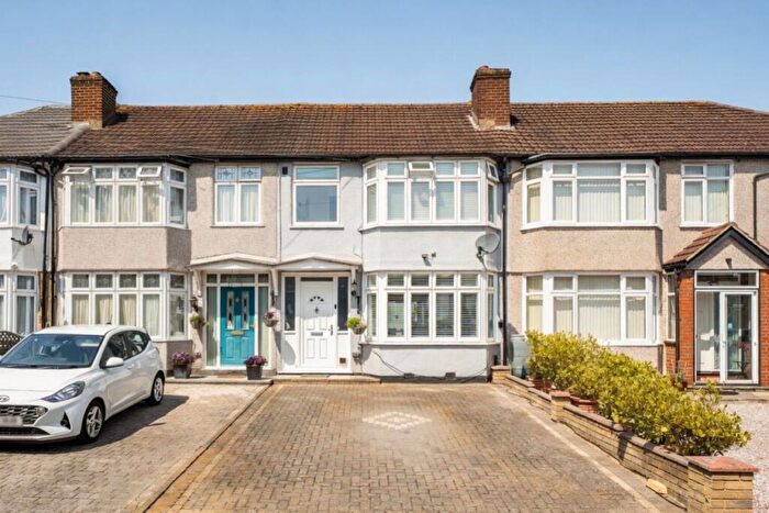 3 Bedroom Terraced House For Sale In Henley Avenue, Cheam, Sutton, Surrey, SM3