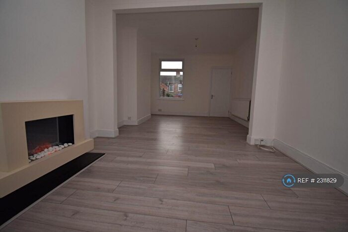 3 Bedroom Terraced House To Rent In Albert Road, Wellingborough, NN8