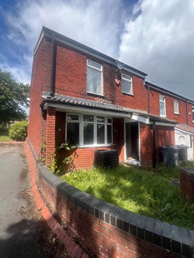 3 Bedroom End Of Terrace House For Sale In Harlech Close, Birmingham, B32