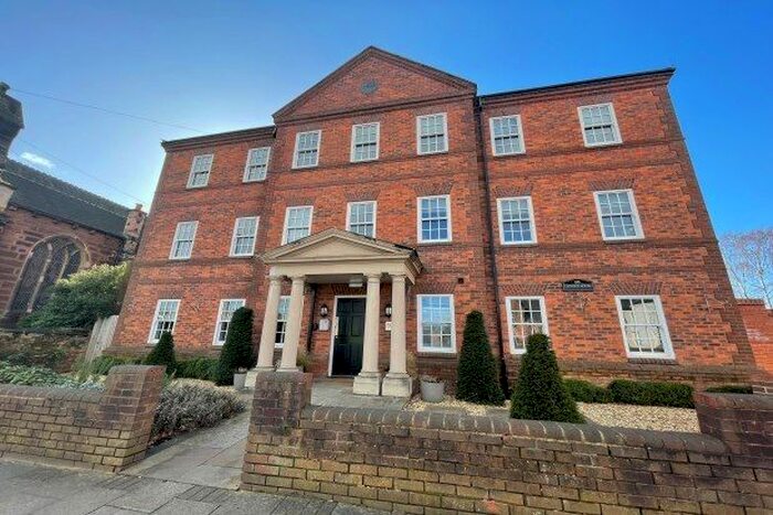2 Bedroom Flat To Rent In Beatrice Court, Lichfield, WS13