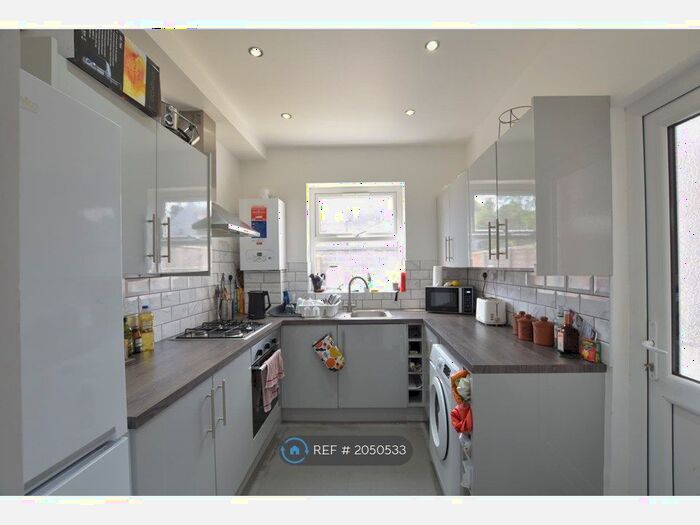 4 Bedroom Terraced House To Rent In London, London, N15