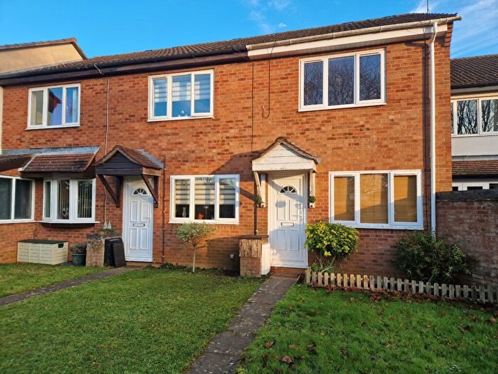 2 Bedroom Terraced House To Rent In Chichester Walk, Banbury, Oxon, OX16
