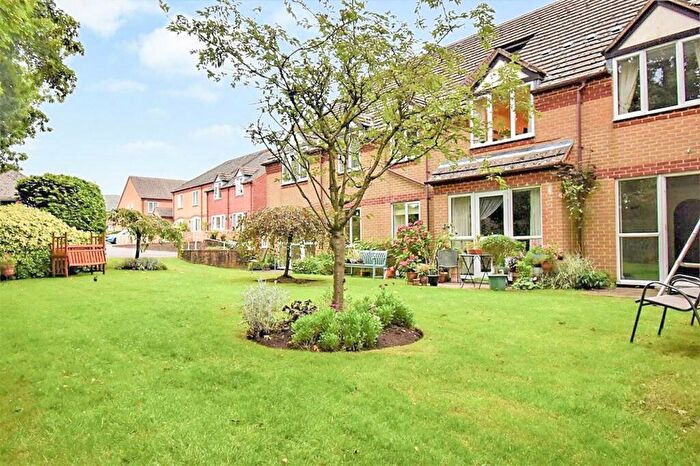 1 Bedroom Flat For Sale In Mortimers Lane, Fair Oak, SO50
