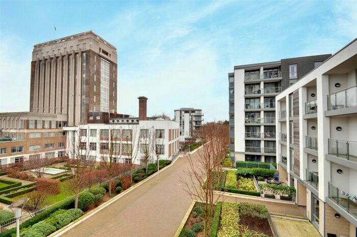 1 Bedroom Flat To Rent In Ealing Road, Brentford, TW8