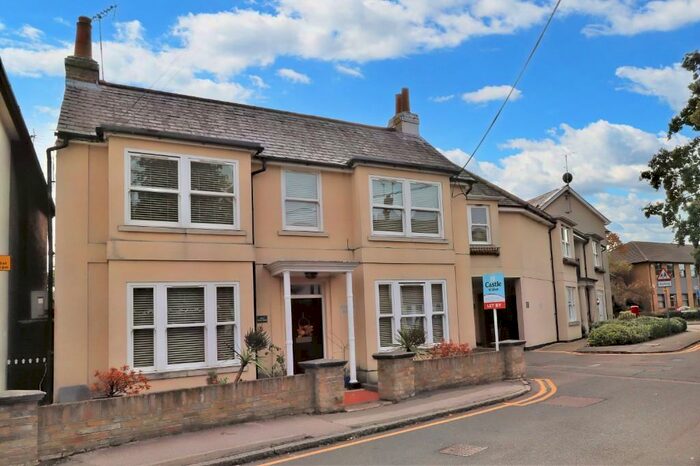 2 Bedroom Flat To Rent In Pleasant Place, Walton-On-Thames, Surrey, KT12