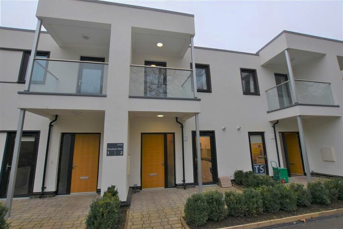 2 Bedroom Semi-Detached House To Rent In Shinfield Road, Reading RG6