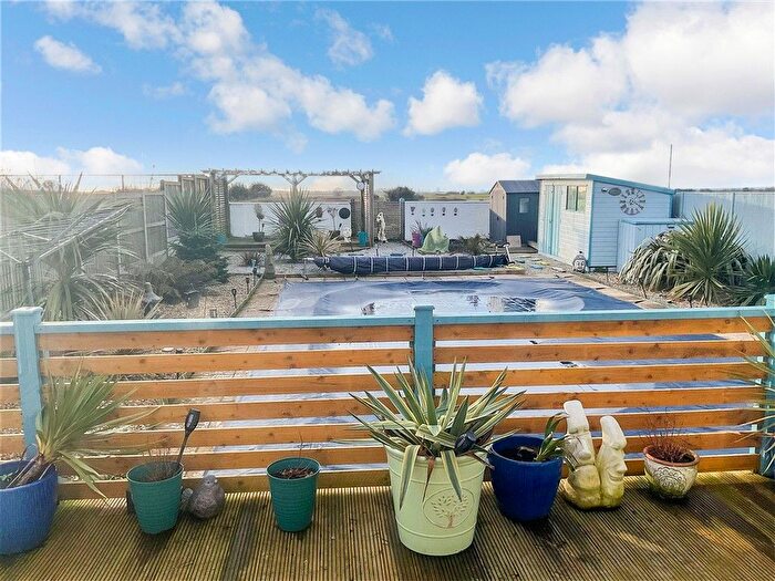 4 Bedroom Detached House For Sale In Merritt Road, Greatstone, New Romney, Kent, TN28