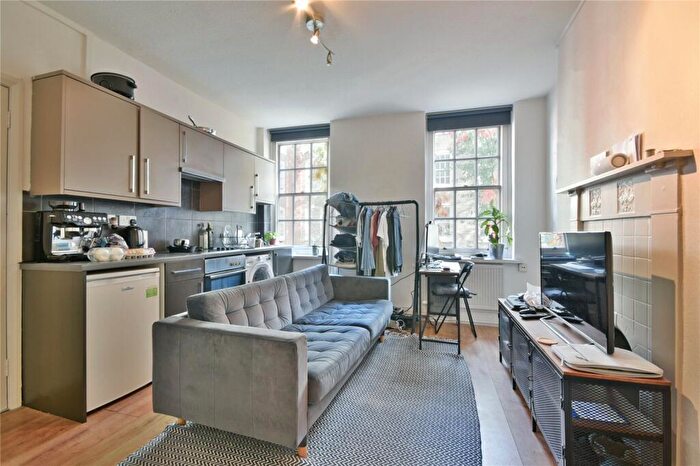 1 Bedroom Flat To Rent In Sylvester Road, Hackney, E8