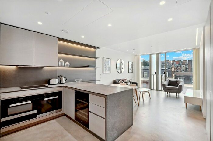 1 Bedroom Flat To Rent In Nova, Buckingham Palace Road, Westminster, London, SW1W