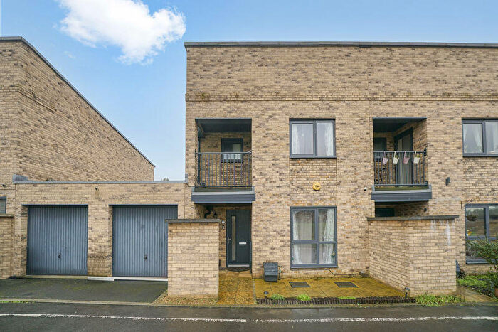 3 Bedroom Semi Detached House For Sale In Duffy Avenue, North Harrow, HA2