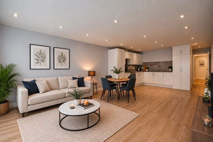 1 Bedroom Flat For Sale In Sydenham Road, Cotham, Bristol, BS6