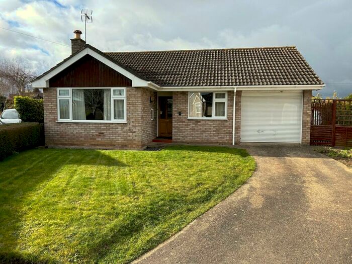2 Bedroom Detached Bungalow For Sale In Harvey Close, Bourne, PE10