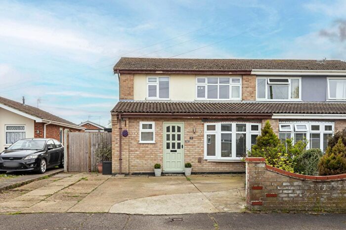 3 Bedroom Semi Detached House For Sale In Bramfield Road, Lowestoft, NR32