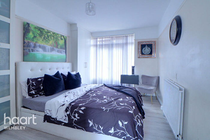 3 Bedroom Flat For Sale In Harrow Road, HA9