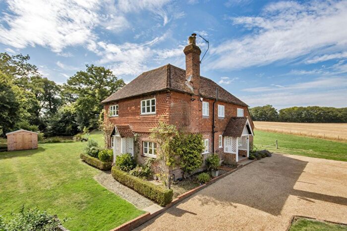 4 Bedroom Detached House For Sale In Hale Oak Road, Chiddingstone, Edenbridge, TN8