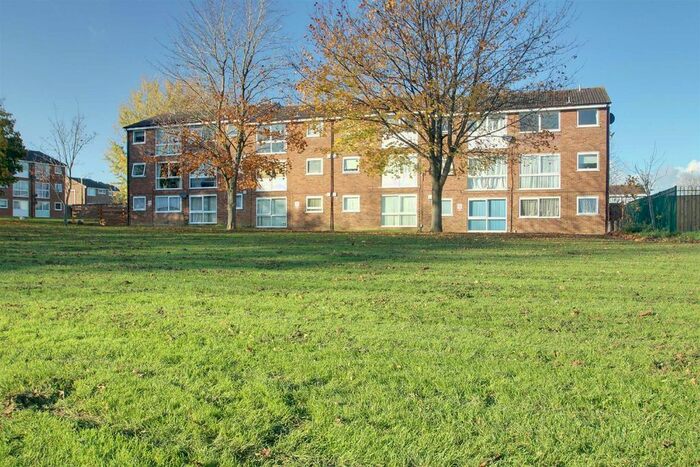 1 Bedroom Flat To Rent In Burns Drive, Hemel Hempstead, HP2