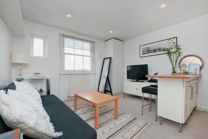 1 Bedroom Flat To Rent In Eccleston Square, Pimlico, London, SW1V