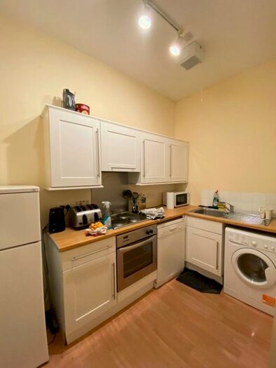 3 Bedroom Flat To Rent In Great Junction Street, Leith, Edinburgh, EH6