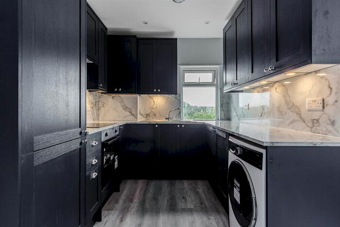 1 Bedroom Maisonette To Rent In Queen Mary Road, London, SE19