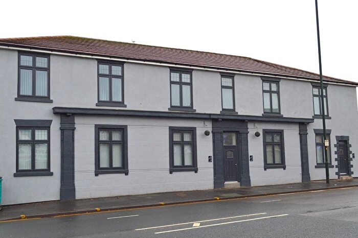 2 Bedroom Flat To Rent In Flat, Oldham Road, Failsworth, M35