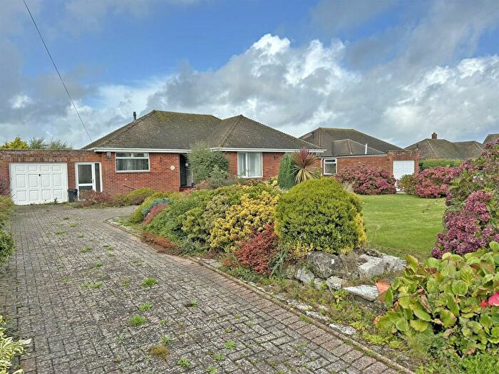 3 Bedroom Detached Bungalow To Rent In Palmers Road, Wootton Bridge, PO33