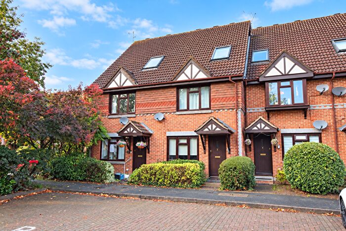 1 Bedroom Flat To Rent In Oriental Road, Woking, GU22