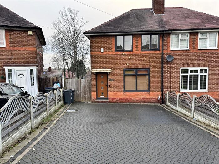 2 Bedroom Semi-Detached House To Rent In The Riddings, Birmingham, B33