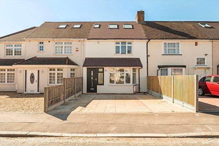 3 Bedroom Terraced House To Rent In The Link, Acton, W3