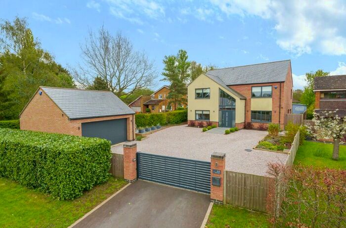 6 Bedroom Detached House For Sale In Denton Road, NN7