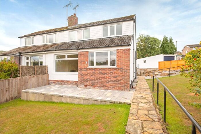 3 Bedroom Semi-Detached House For Sale In Lime Avenue, Thongsbridge, Holmfirth, HD9