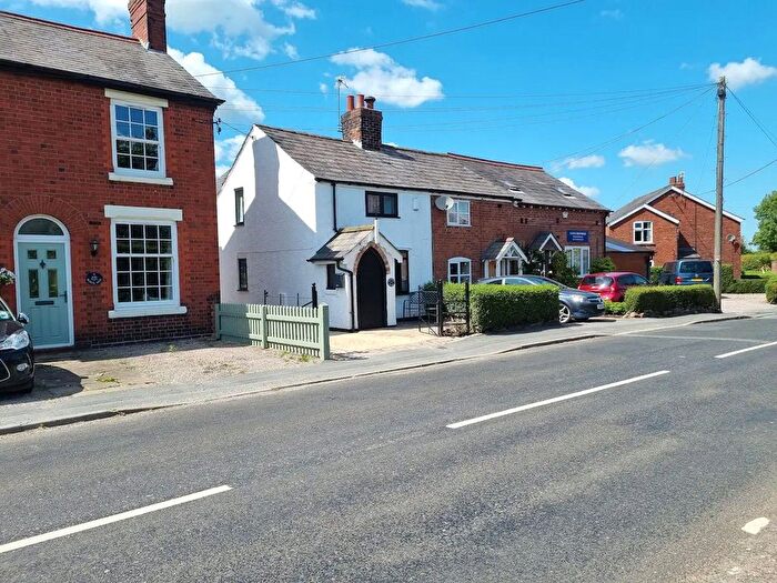 2 Bedroom Semi-Detached House For Sale In Hill Top Road, Acton Bridge, Northwich, Cheshire, CW8