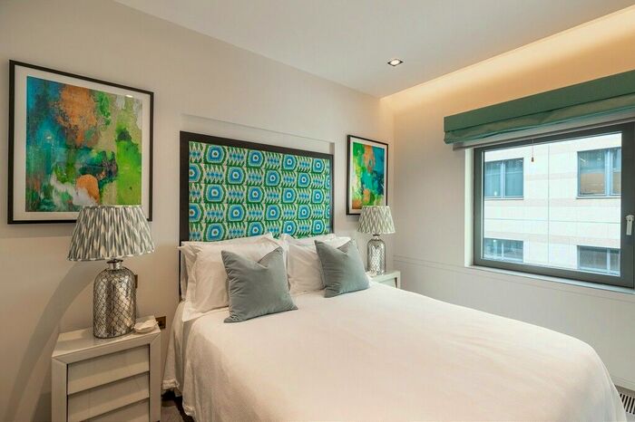 1 Bedroom Flat To Rent In Babmaes Street, St James, SW1Y