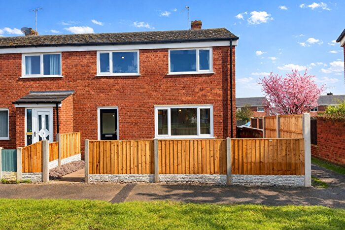 3 Bedroom Semi Detached House To Rent In Canterbury Close, Worksop, S81