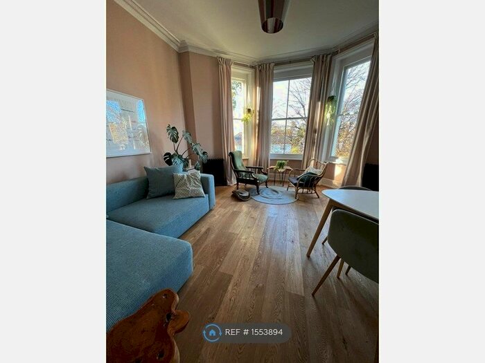 2 Bedroom Flat To Rent In Ringwood Court, London, SE3