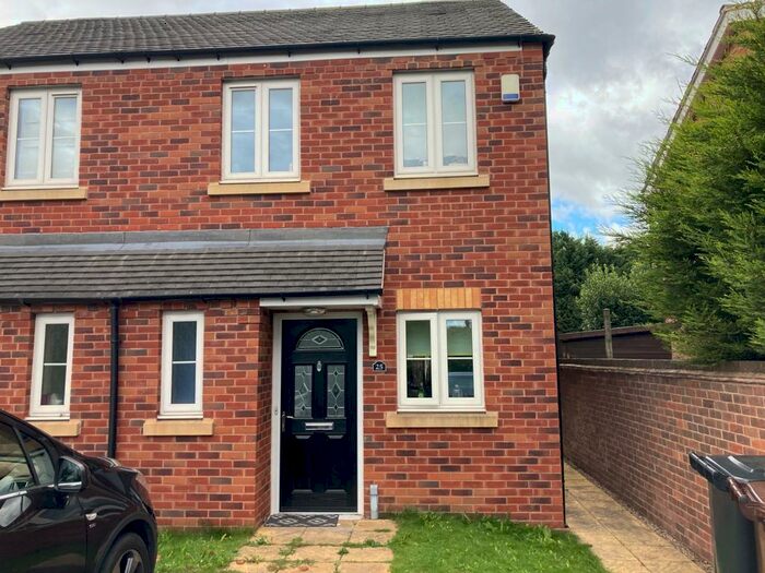 2 Bedroom Town House To Rent In Waterside Close, Sandiacre, Nottingham, NG10