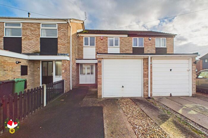 3 Bedroom Terraced House For Sale In Nutmeg Close, Abbeydale, Gloucester, GL4