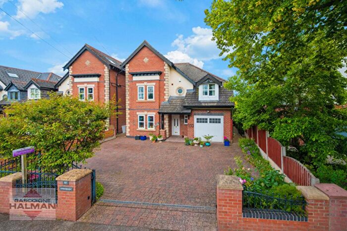 5 Bedroom Detached House For Sale In Dane Road, Sale, M33