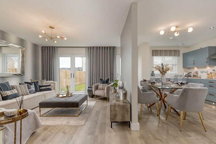 4 Bedroom Detached House For Sale In Mayfield, Dalkeith, EH22
