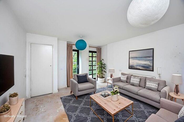 2 Bedroom Flat For Sale In Stroudley Road, Gladstone House, BN1