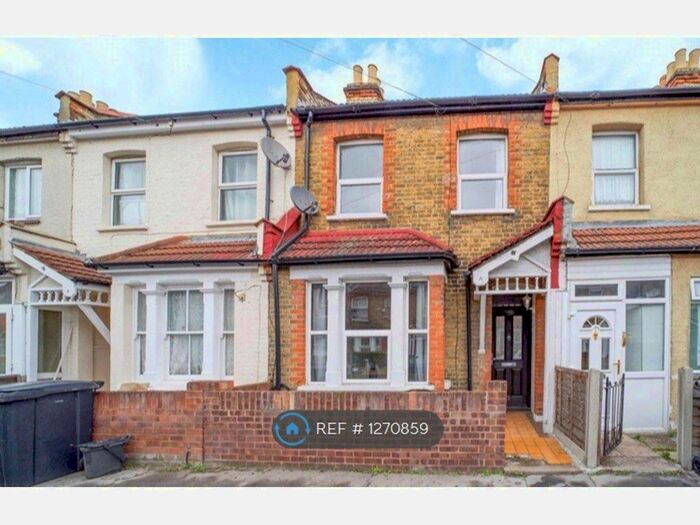 3 Bedroom Terraced House To Rent In Cecil Road, Croydon CR0