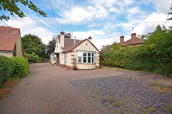 4 Bedroom Detached House For Sale In London Road, Raunds, NN9