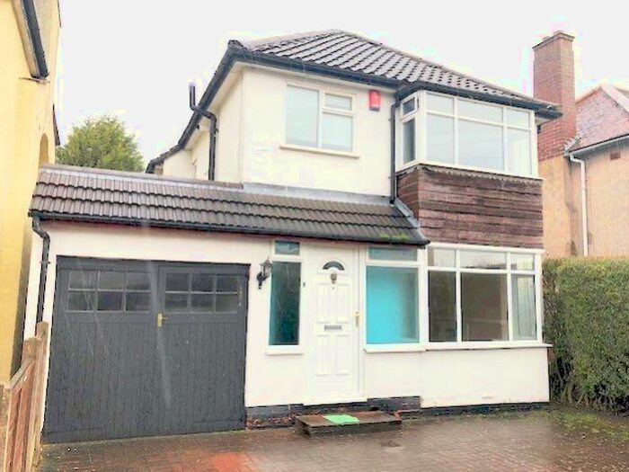 3 Bedroom Detached House To Rent In Blackburn Avenue, Wolverhampton, WV6