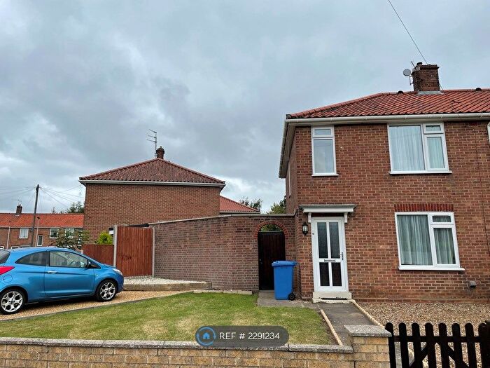 3 Bedroom End Of Terrace House To Rent In Cadge Close, Norwich, NR5
