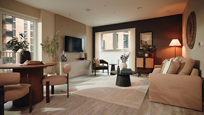 1 Bedroom Flat For Sale In Capital Interchange Way, Brentford, TW8