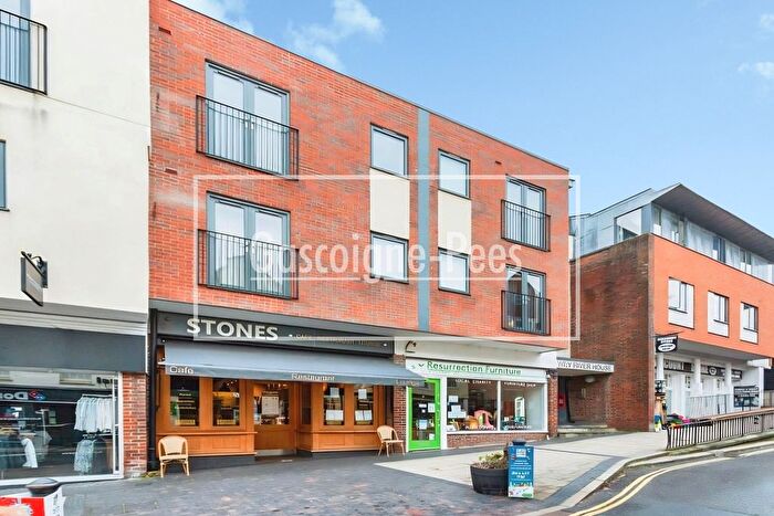 1 Bedroom Flat To Rent In Wey River House, Alton, GU34